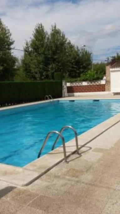 Apartamento Empuriabrava, T2 Avec Piscine, Terrasse, Barbecue Exterior foto
